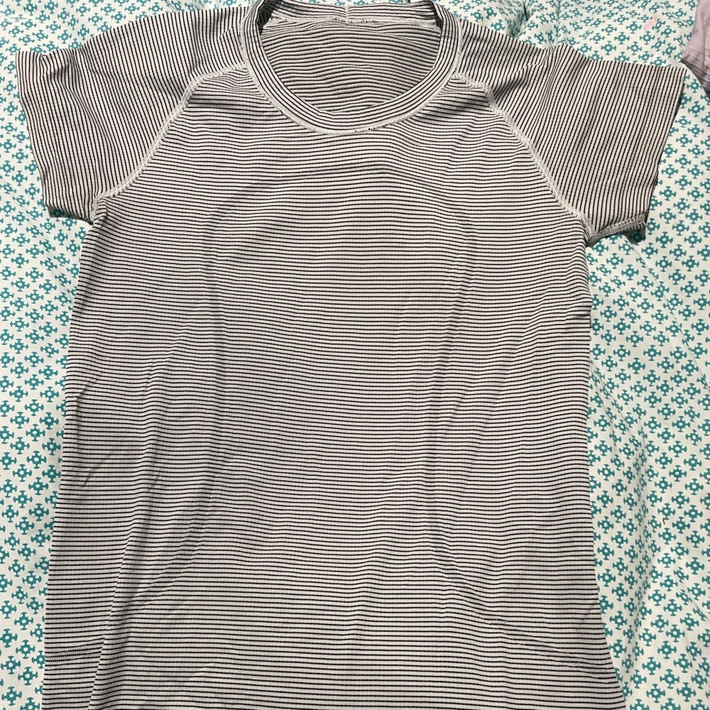 Lululemon swiftly tech